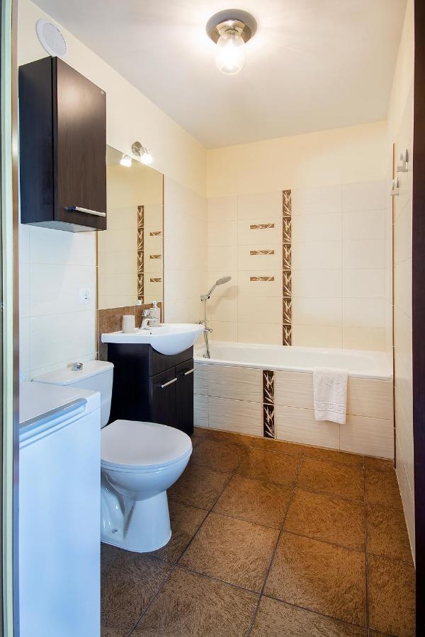 W&K Apartments - Compact III Κοστζαλίν Εξωτερικό φωτογραφία